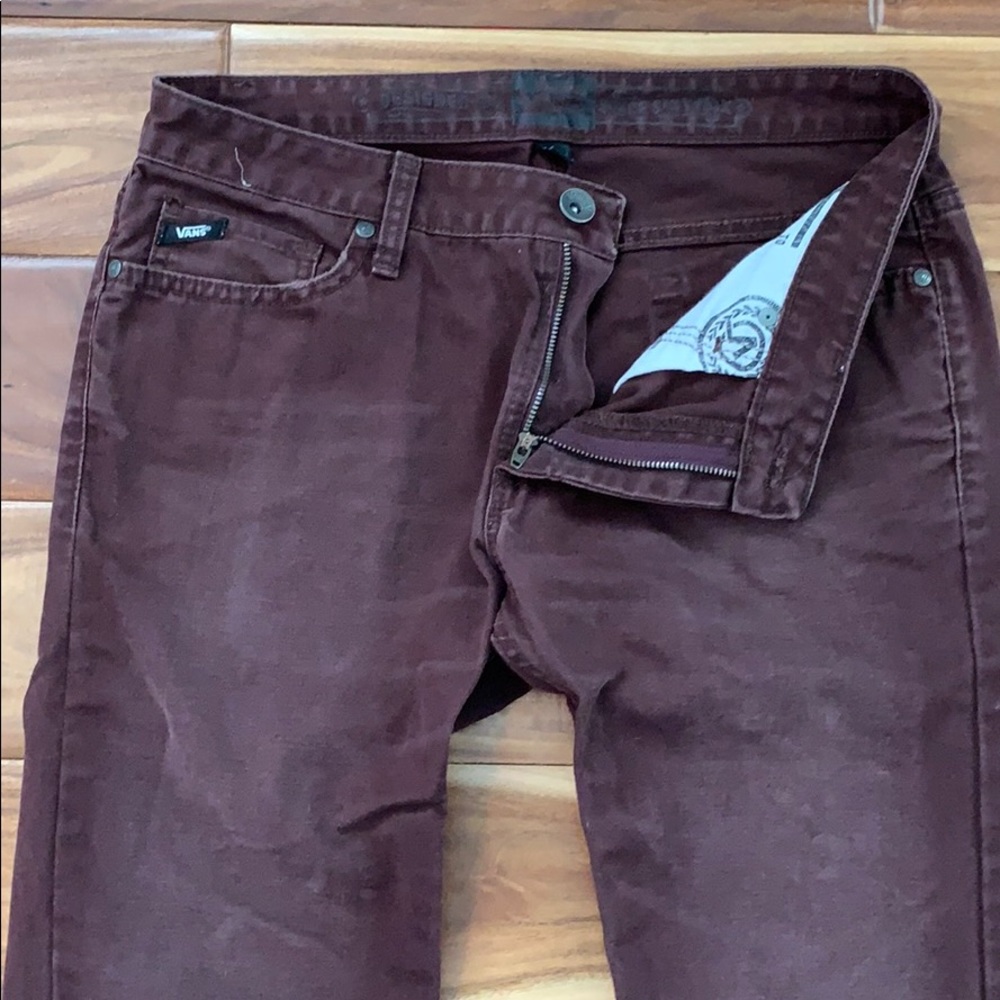 Men’s 30: Vans Skinny/Slim Jeans. Color (Maroon)